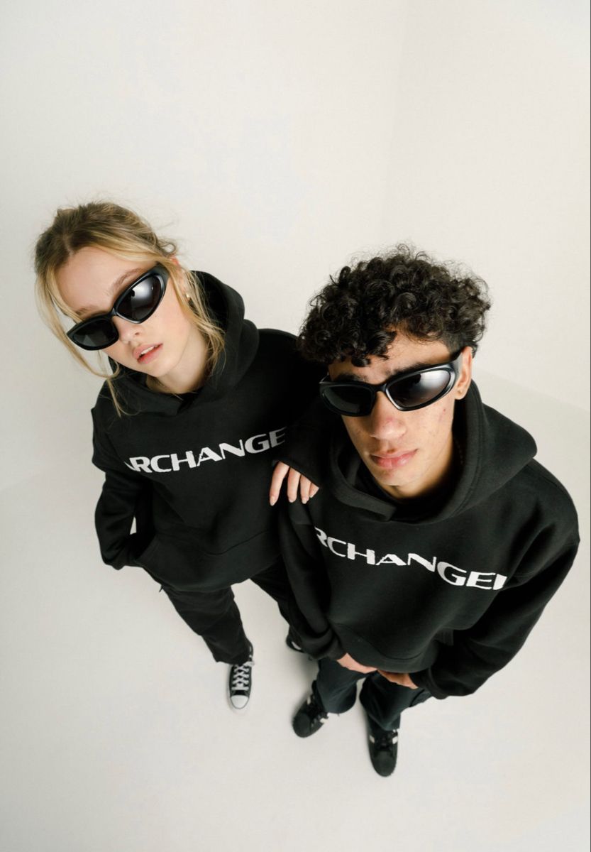 Hoodies & Sweatshirts